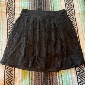 ✨3/$20 Loft Lace lined Skirt - Black